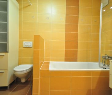 Warszawa, Praga-Południe, Warszawa, Praga-Południe, Aleja Stanów Zj... - Photo 6