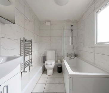 4 bedroom house to rent - Photo 1