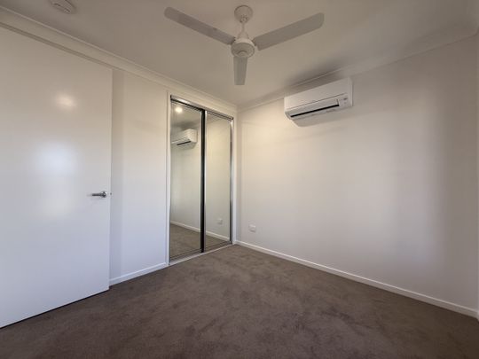 BEAUTIFUL 4 BEDROOM NEW BUILD IN BUSHLAND BEACH - Photo 1