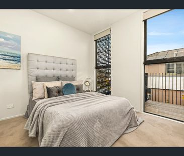 7 Desbrowe Walk, Alphington, Vic 3078 - Photo 3