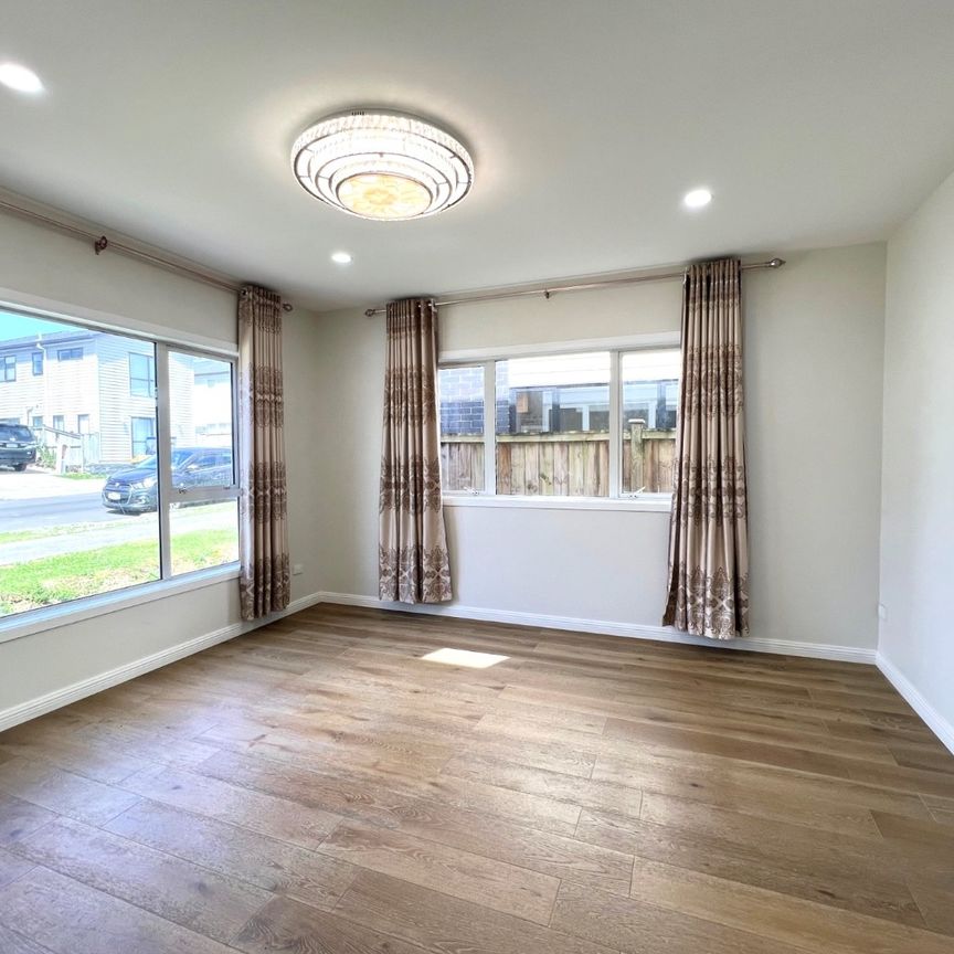 21 Calcite Avenue, Flat Bush, Auckland - Photo 1