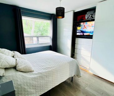 For Lease - 1601 Sandgate Crescent Unit# Main, Mississauga, Ontario - Photo 3