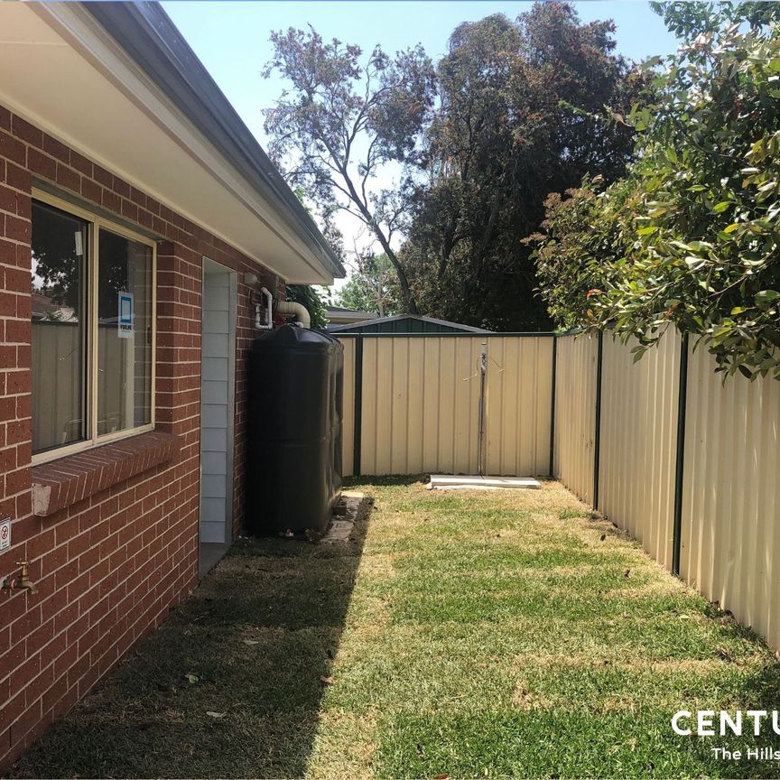 Well Presented Modern 2 Bedrooms Granny Flat - Photo 1