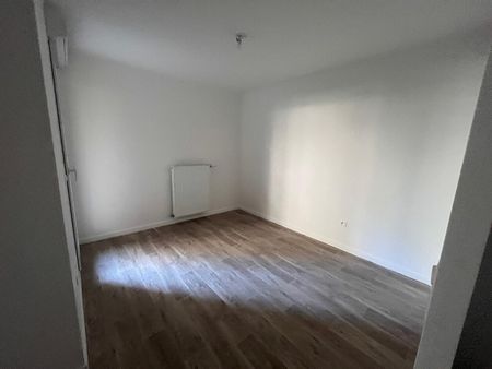 location Appartement T2 DE 58m² À BOBIGNY - Photo 2