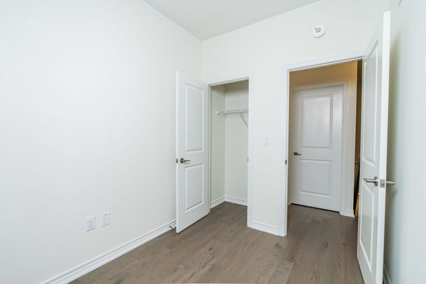 For Lease - 84 Paisley Drive, Bradford West Gwillimbury, Ontario - Photo 1