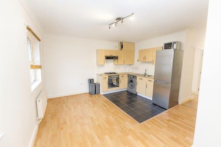 Haydon Place, Guildford, GU1 - Photo 3