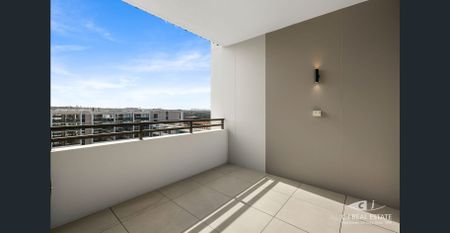 Brand New 1-Bedroom Apartment with Study - Photo 2