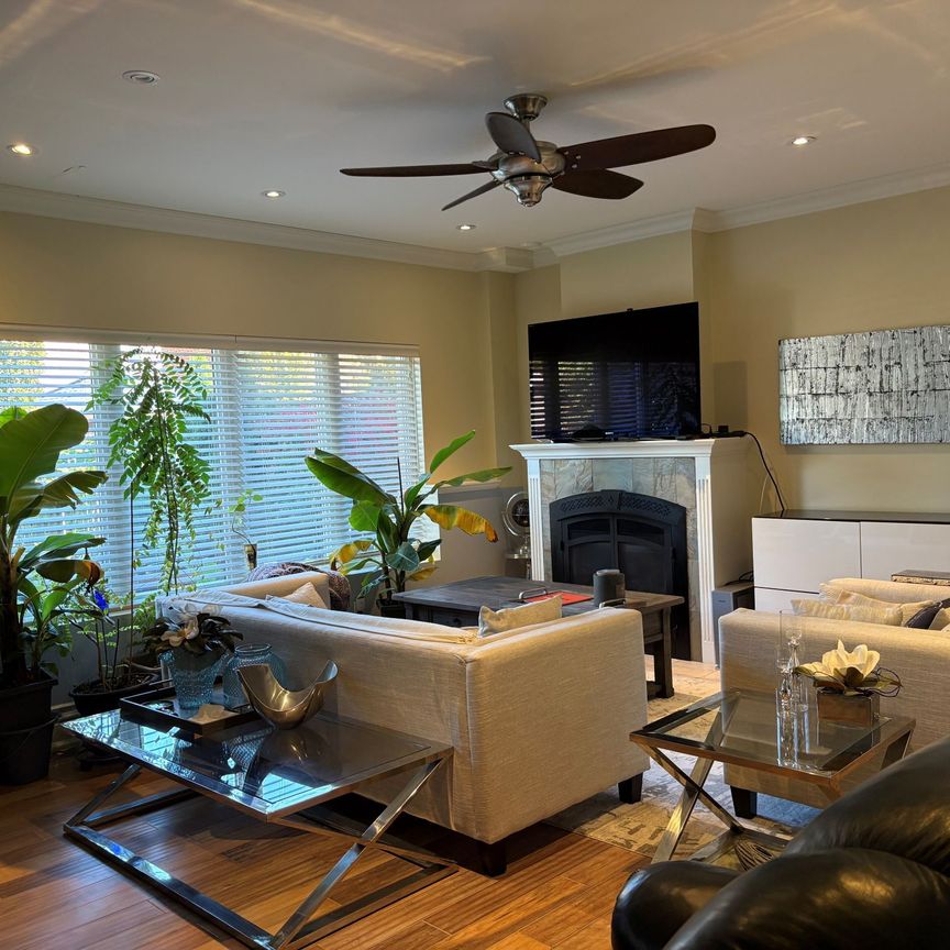 For Lease - 2407 Taylorwood Drive, Oakville, Ontario - Photo 1