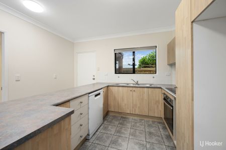 2/12-24 Sanctuary Drive, Idalia - Photo 2