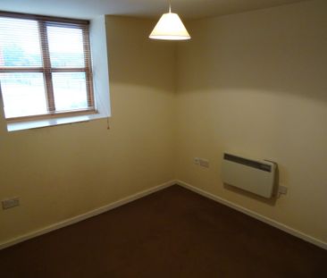 2 Bed Unfurnished Apartment - Photo 1