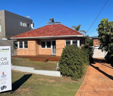 Walk to the Beach! - Photo 1