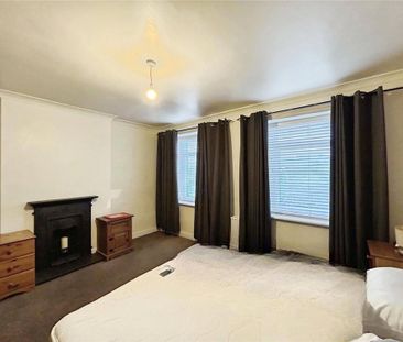 2 bedroom end of terrace house to rent - Photo 2