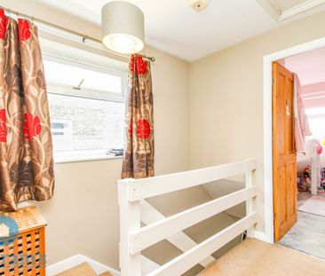 3 bed Semi-Detached House for Rent - Photo 6