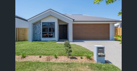 family home in Burpengary - Photo 5