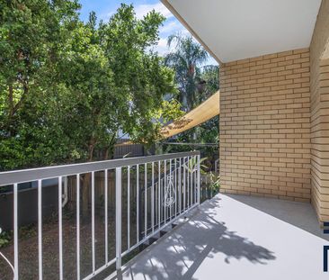 Updated 2 bedroom Townhouse - AVAILABE NOW!! - Photo 5