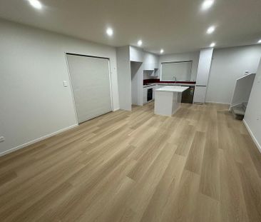 New Build - 4 Bedrooms, 3.5 Baths, 2 Carpark - Photo 4