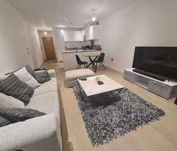 Stunning Two Double Bedroom Apartment In A Landmark Modern Developm... - Photo 3