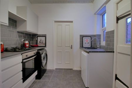 Fairfield Road, Jesmond - Photo 4