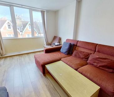 3 bedroom apartment to rent - Photo 3