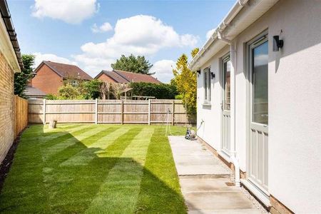 Richard Cooper Road, Shenstone, WS14 - Photo 3