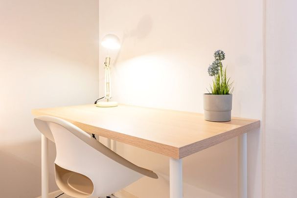 Via Assietta, Milan, Lombardy 20161 - Photo 1