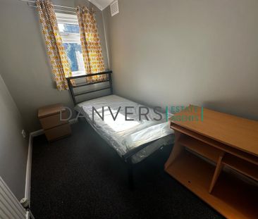 4 bedroom terraced house to rent - Photo 4