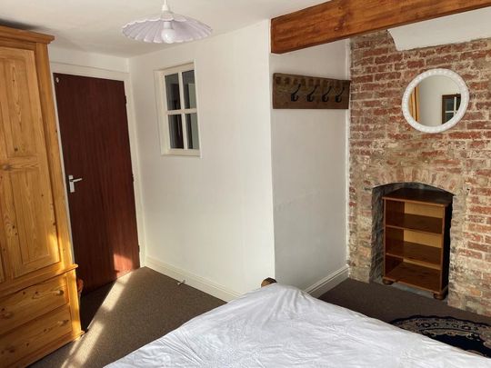 2 bedroom maisonette to rent - Photo 1