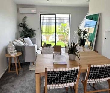 Two-Bedroom Apartment - Photo 2