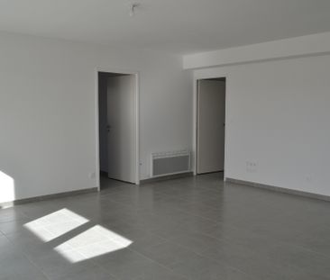 Location Appartement 4 pièces 78m² PERPIGNAN 66000 - Photo 4