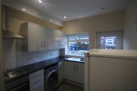 2 bedroom cottage to rent - Photo 2