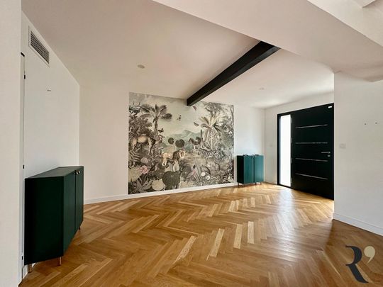 AIGREFEUILLE Maison 7 pièces 165 m2 avec piscine - Photo 1