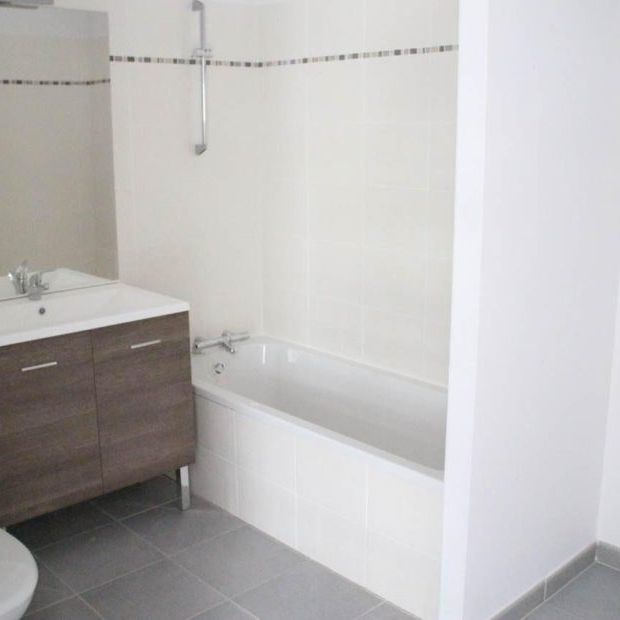 Appartement T1 à GRENOBLE - Photo 1