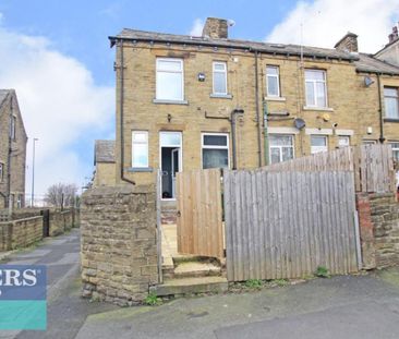 Room 3 , New Hey Road Bradford, Yorkshire, BD4 7LD - Photo 1