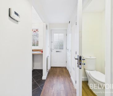 2 bedroom semi-detached house to rent - Photo 4