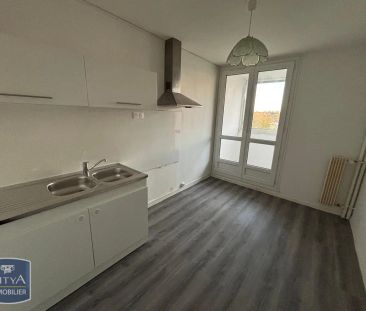 Appartement à louer 4 pièces 82.78m² - Photo 2