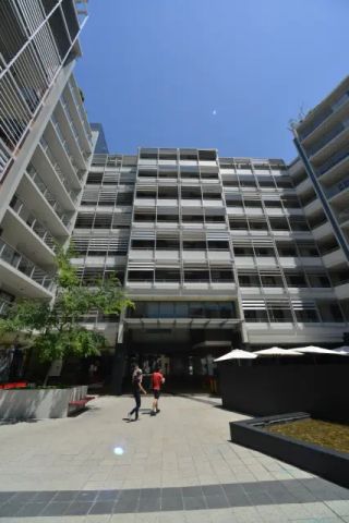 Broadway x Scape, Sydney - Photo 2