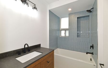 For Lease - 1105 Queen Street Unit# 2, Toronto, Ontario - Photo 4