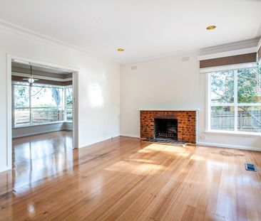 PERFECTLY LOCATED - Photo 6