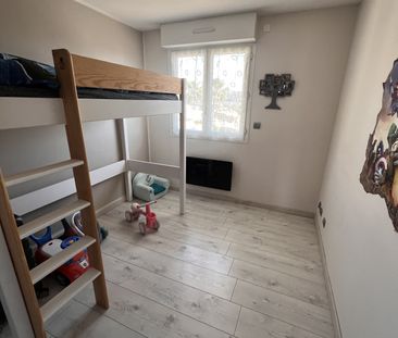 Location Appartement 3 pièces 75m² ST LAURENT DU VAR 06700 - Photo 4