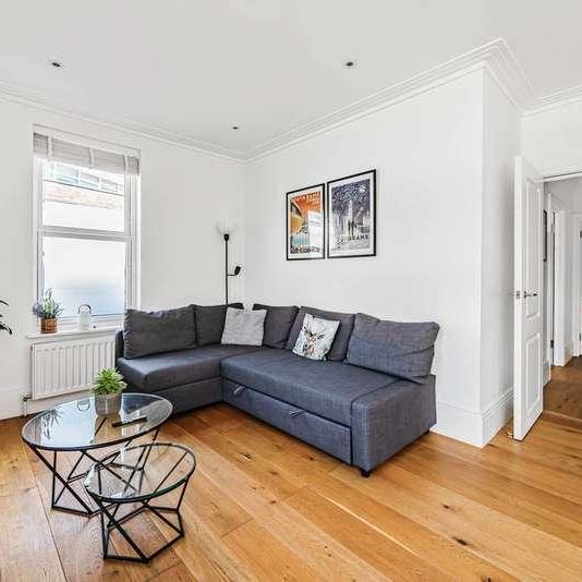 Mount Mews, Hampton, TW12 - Photo 1