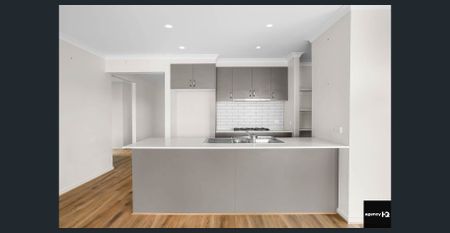 Luxurious Family Home in Thornhill Park - Photo 5