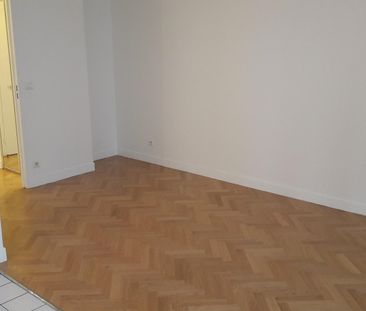 location Appartement F1 DE 26.2m² À PARIS - Photo 2