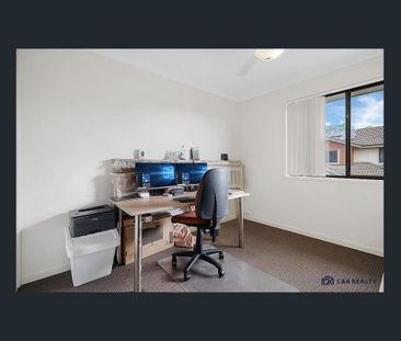 Spacious Townhouse in Quiet Complex – Sunnybank Hills School Catchment - Photo 5