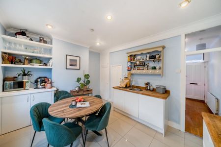 2 bedroom terraced house to rent - Photo 3