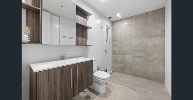 Furnished- Large Studio apartment in Ultimo with 1 bathroom - Photo 1