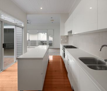 Inner City Living at its Finest! - Photo 5