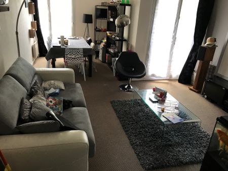 Location Appartement 3 pièces 63m² SUCY EN BRIE 94370 - Photo 2