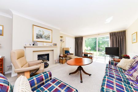 £3,000 - To Let - Photo 2