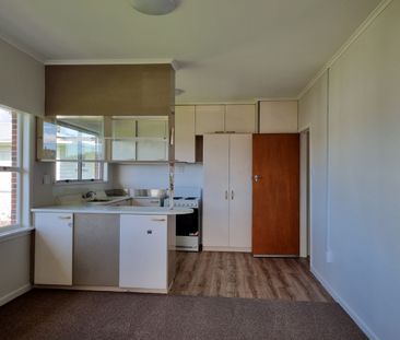 Spacious 3-Bedroom Home - Photo 4