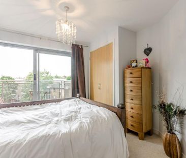 2 bedroom flat to rent - Photo 6